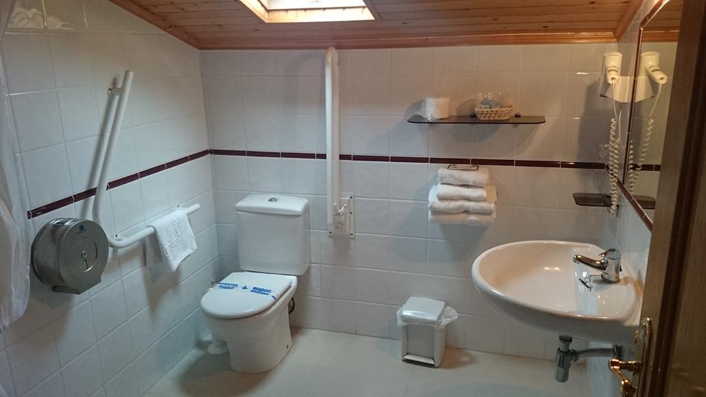 Hotel Valdoviño Стая снимка