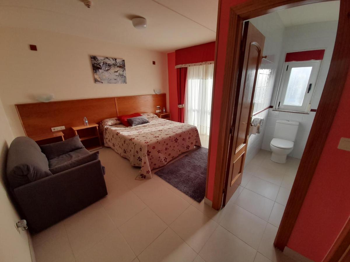 Hotel Valdoviño Екстериор снимка