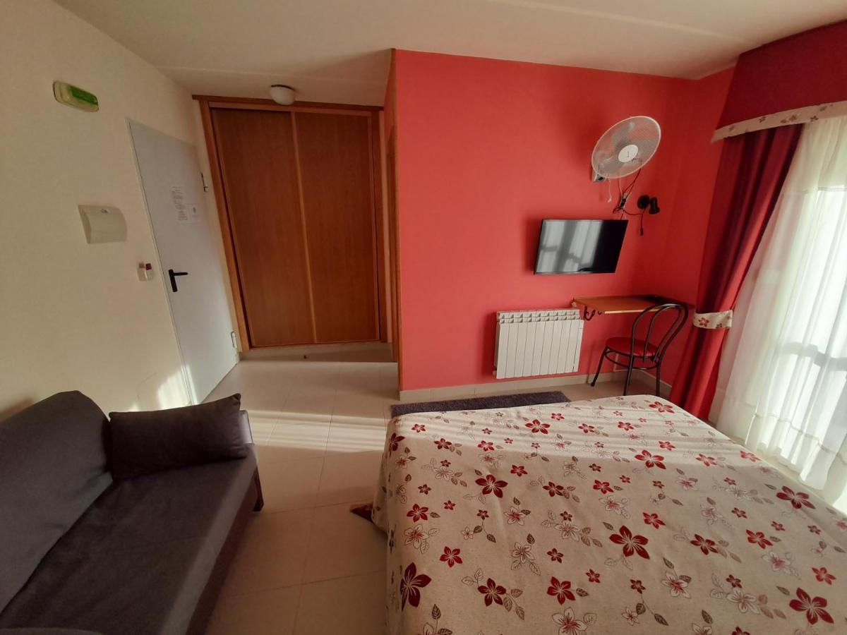 Hotel Valdoviño Екстериор снимка