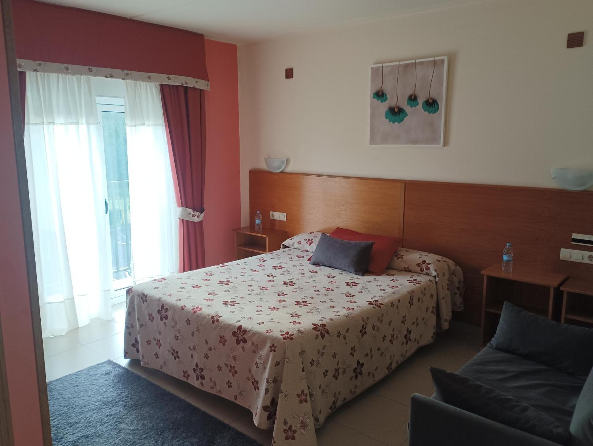 Hotel Valdoviño Екстериор снимка