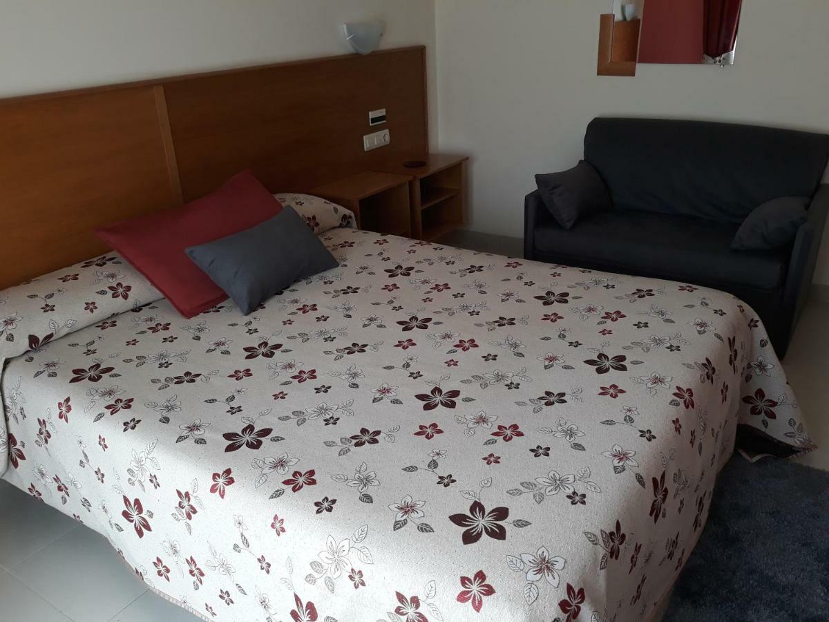 Hotel Valdoviño Екстериор снимка